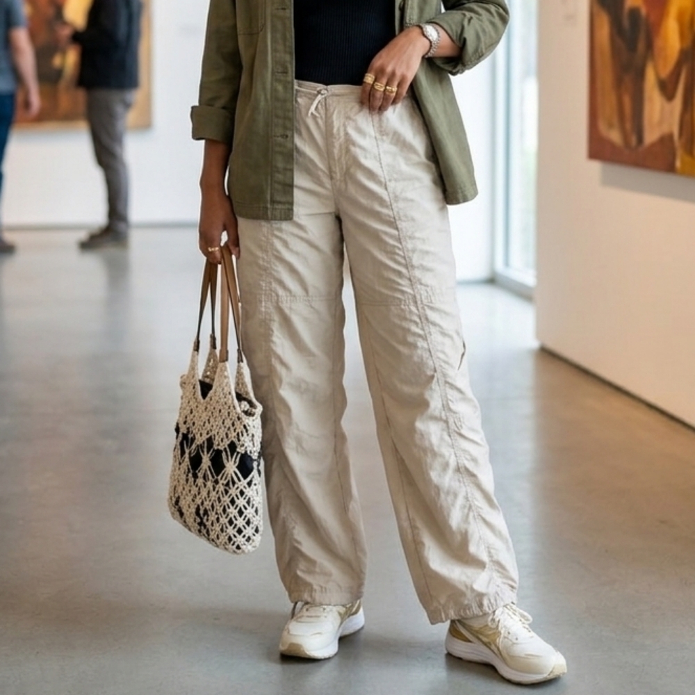 ​H&M Divided Parachute Cargo Pants - Tan/Beige. XS